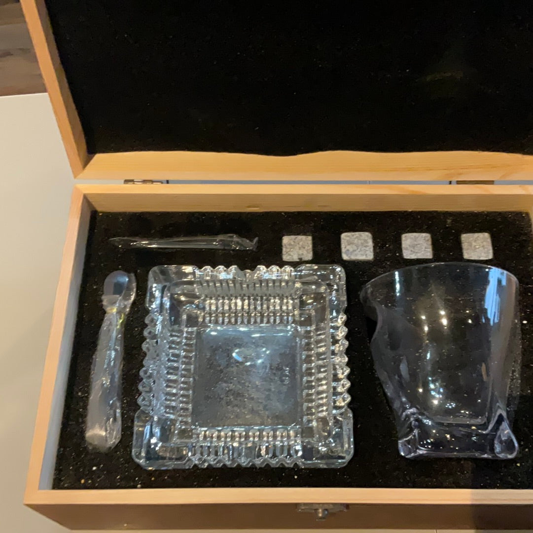 Whiskey Cigar Glass Gift Set